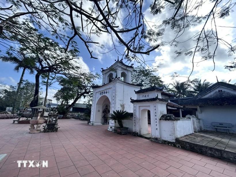 Huyền tích ngựa trắng bên dòng sông Lam: Đánh thức tiềm năng du lịch tâm linh Huyền tích ngựa trắng bên dòng sông Lam: Đánh thức tiềm năng du lịch tâm linh