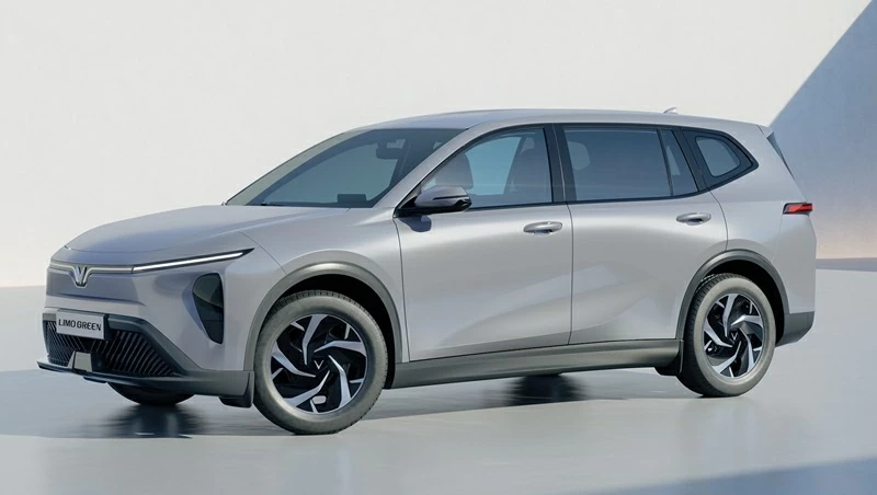 Top 5 xe gầm cao bán chạy nhất tháng 1/2026: VinFast Limo Green tiếp tục dẫn đầu.