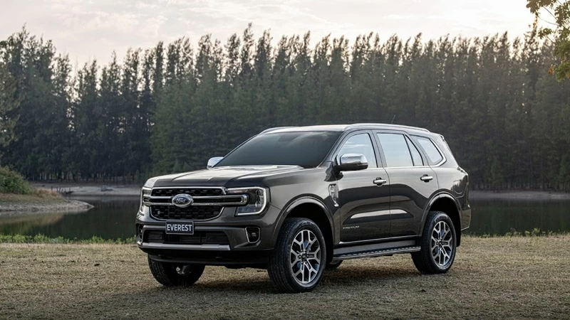 Top 4 xe SUV 7 chỗ bán chạy nhất tháng 1/2026: Ford Everest tiếp tục lập đỉnh.