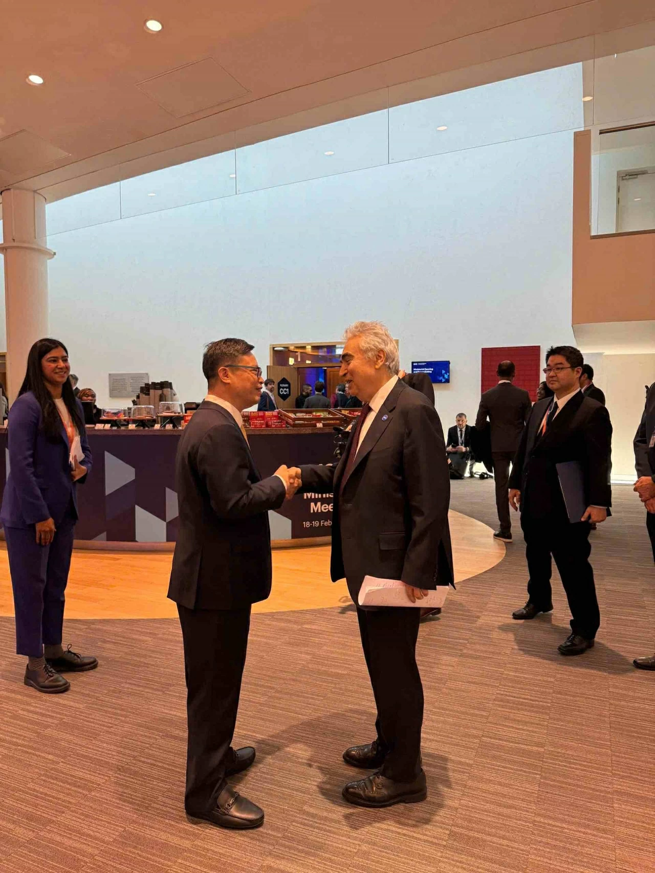 Việt Nam chính thức trở thành quốc gia liên kết của cơ quan năng lượng quốc tế (IEA)