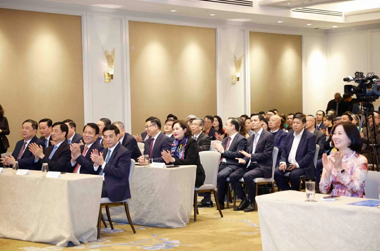 Tổng Bí thư Tô Lâm gặp gỡ bà con cộng đồng và các cơ quan đại diện Việt Nam tại Hoa Kỳ