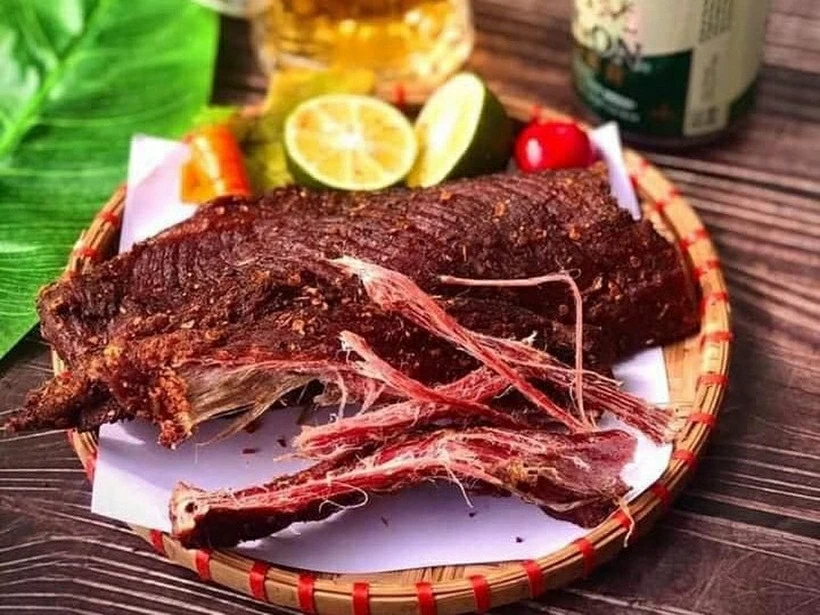 Thịt gác bếp đặc trưng vùng cao Tây Bắc. Thịt gác bếp đặc trưng vùng cao Tây Bắc.