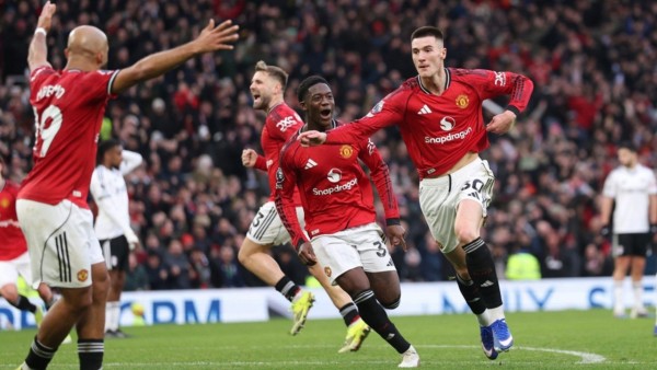 Benjamin Sesko nỗ lực hòa nhập tại MU: Tập thiền, rèn thể lực, tránh xa mạng xã hội