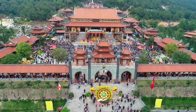 Du Xuân đầu năm: Gợi ý một số địa điểm tâm linh ở miền Bắc