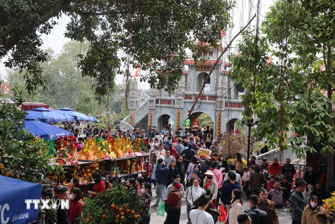 Du Xuân đầu năm: Gợi ý một số địa điểm tâm linh ở miền Bắc