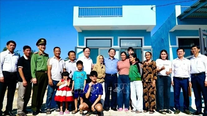 Phó Thủ tướng Hồ Quốc Dũng kiểm tra tiến độ đường cao tốc Quy Nhơn - Pleiku
