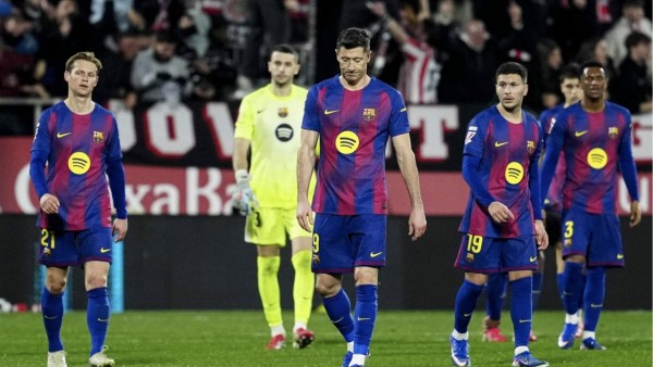 Barcelona liên tục vấp ngã: Chiến dịch giải cứu HLV Hansi Flick