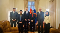 Đại sứ Trịnh Đức Hải làm việc Nghiệp đoàn giới chủ Pháp, thúc đẩy đưa Việt Nam vào 'tầm ngắm chiến lược'