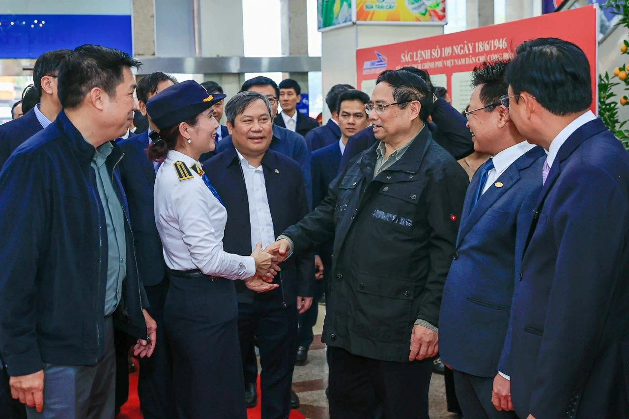 Thủ tướng Phạm Minh Chính: Tốc độ triển khai đường sắt đô thị thời gian tới phải gấp hàng chục lần những năm qua Thủ tướng Phạm Minh Chính: Tốc độ triển khai đường sắt đô thị thời gian tới phải gấp hàng chục lần những năm qua