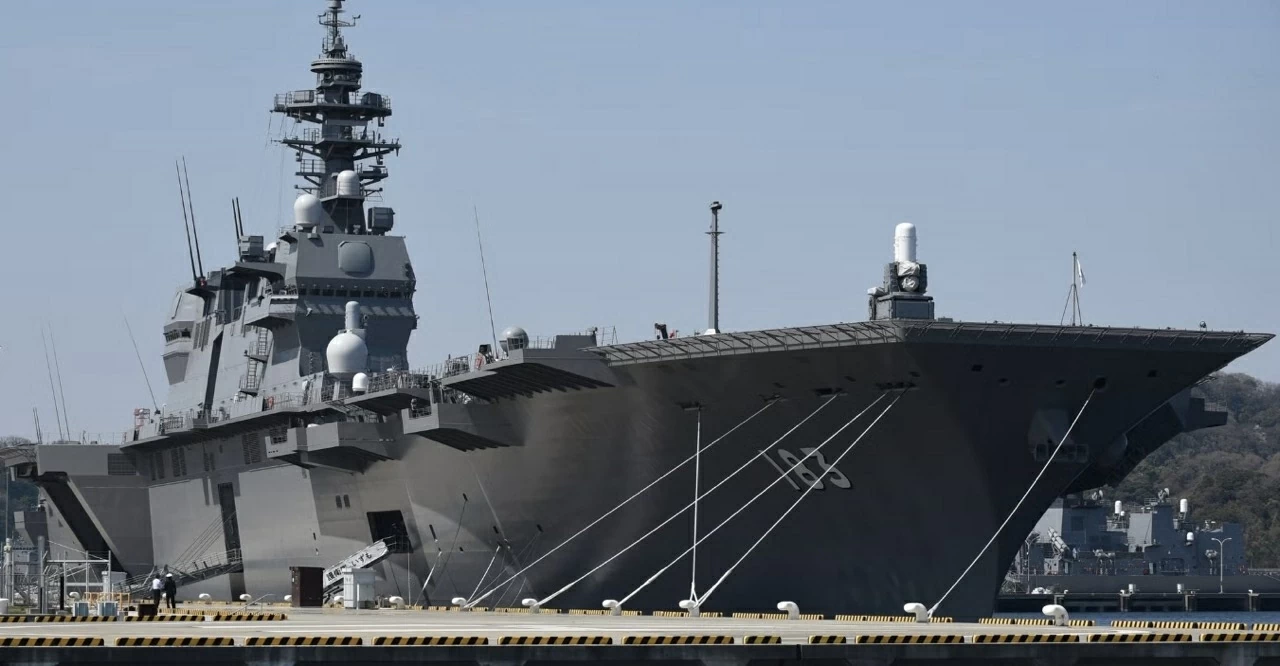 Chạy đua sở hữu tàu sân bay