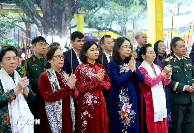 Khơi dậy tinh thần quật cường từ hào khí Hai Bà Trưng Khơi dậy tinh thần quật cường từ hào khí Hai Bà Trưng