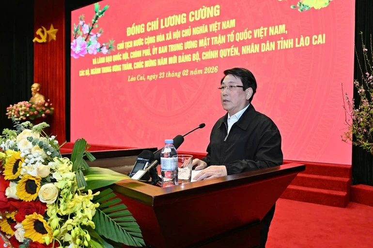 Chủ tịch nước thăm chúc Tết Đảng bộ, chính quyền, nhân dân tỉnh Lào Cai Chủ tịch nước thăm chúc Tết Đảng bộ, chính quyền, nhân dân tỉnh Lào Cai