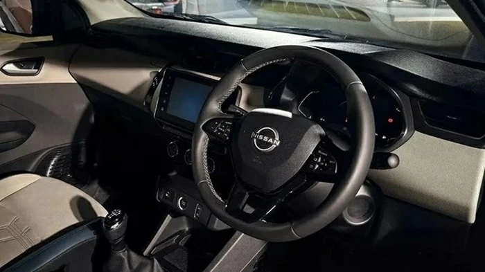 Cận cảnh xe MPV 7 chỗ Nissan Gravite ra mắt tại Ấn Độ