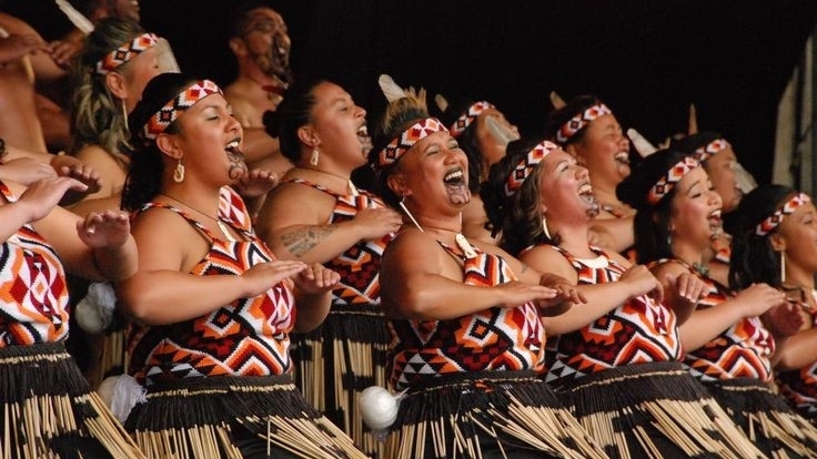 Bảo vệ bản sắc dân tộc và tôn giáo: Tiêu chuẩn quốc tế và kinh nghiệm thực thi