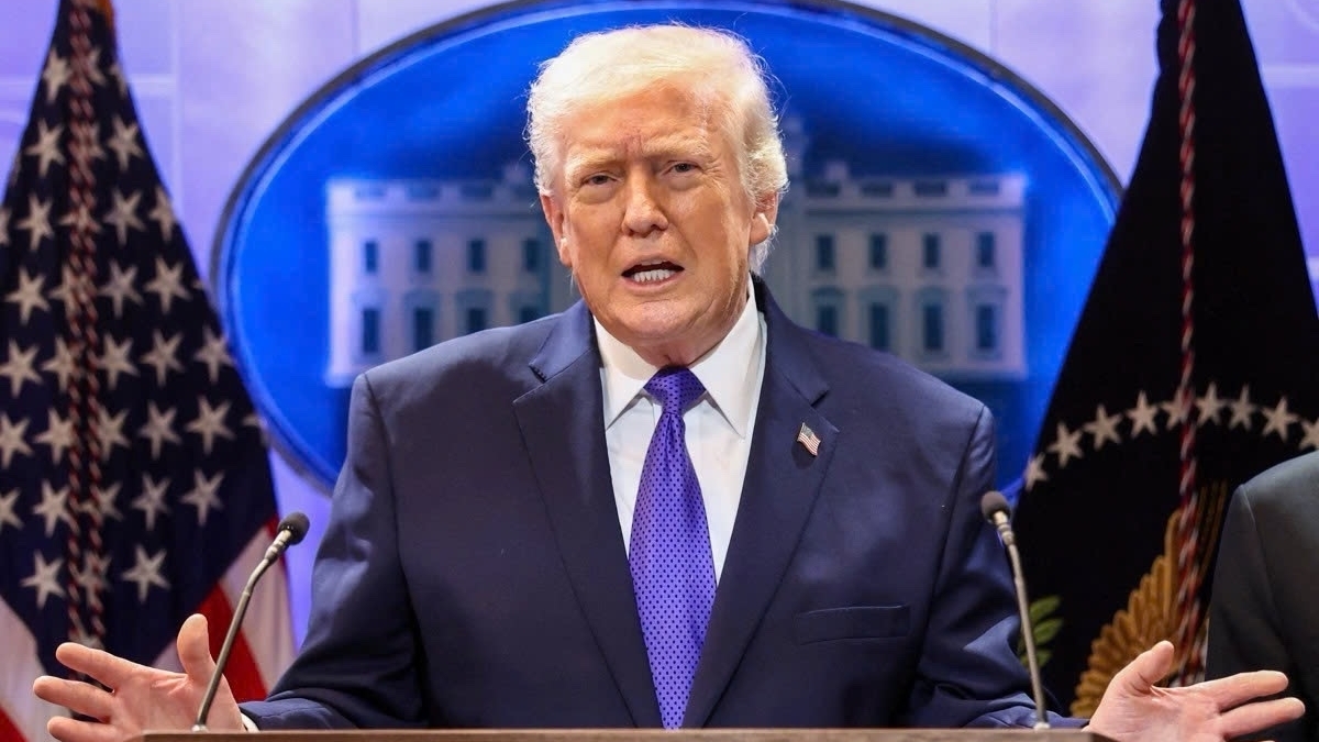 Tổng thống Donald Trump dọa tăng mạnh thuế với các nước 'lách luật' sau phán quyết của Tòa án Tối cao Mỹ