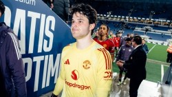 Thi đấu thăng hoa, thủ môn Senne Lammens được vinh danh