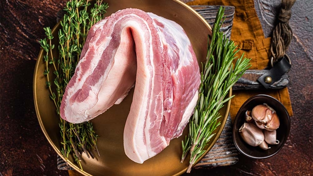 Giá heo hơi hôm nay 24/2: Duy trì ổn định, vùng giá giao dịch từ 70.000 - 72.000 đồng/kg