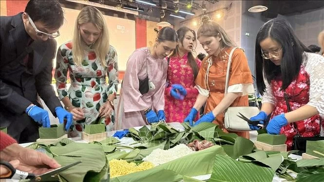 Chợ Xuân Bính Ngọ 2026 tại Pháp: Điểm hẹn văn hoá của cộng đồng người Việt