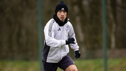 Trung vệ Man Utd tiếp tục dính chấn thương