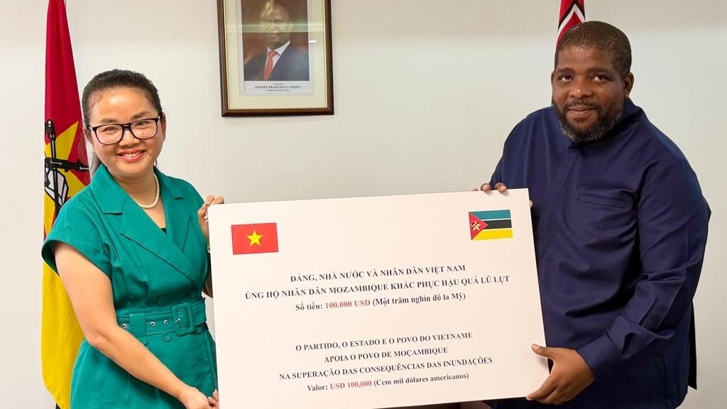 Việt Nam hỗ trợ, ủng hộ nhân dân Mozambique khắc phục hậu quả mưa lũ