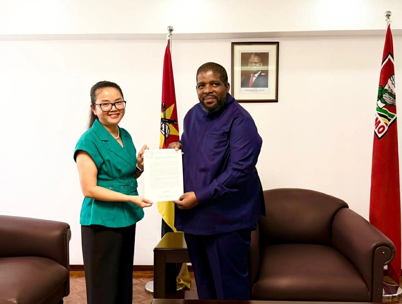 Việt Nam hỗ trợ, ủng hộ nhân dân Mozambique khắc phục hậu quả mưa lũ Việt Nam hỗ trợ, ủng hộ nhân dân Mozambique khắc phục hậu quả mưa lũ