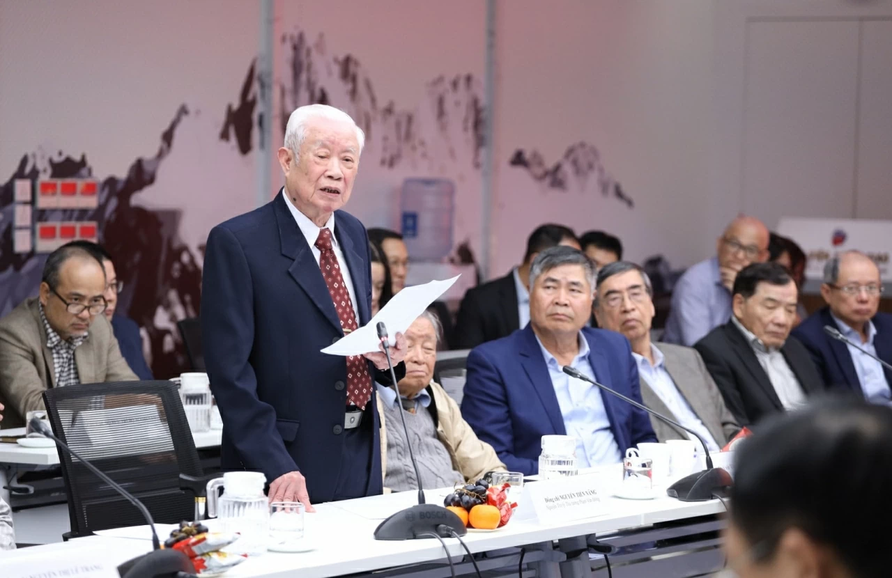 Đ/c Nguyễn Tiến Năng, nguyên Trợ lý cố Thủ tướng Phạm Văn Đồng Đ/c Nguyễn Tiến Năng, nguyên Trợ lý cố Thủ tướng Phạm Văn Đồng