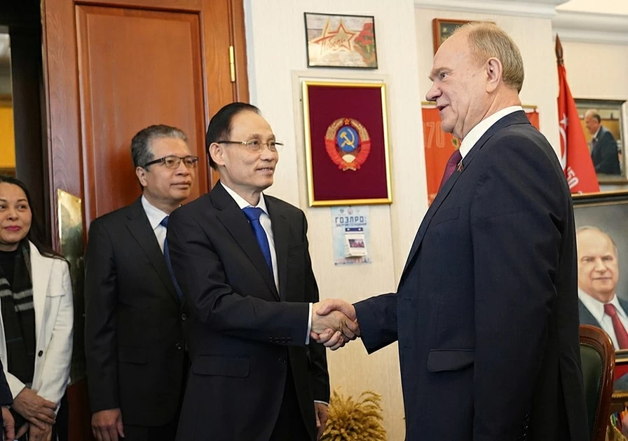 Đặc phái viên của Tổng Bí thư Tô Lâm hội kiến Chủ tịch Đảng Nước Nga Thống nhất và Chủ tịch Đảng Cộng sản Liên bang Nga