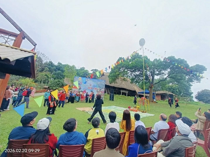 “Sắc Xuân trên mọi miền Tổ quốc” năm 2026: Tôn vinh sắc màu văn hóa 54 dân tộc anh em “Sắc Xuân trên mọi miền Tổ quốc” năm 2026: Tôn vinh sắc màu văn hóa 54 dân tộc anh em