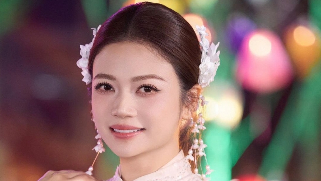 Ngắm nhan sắc diễn viên Kiều Anh 'Phía trước là bầu trời'