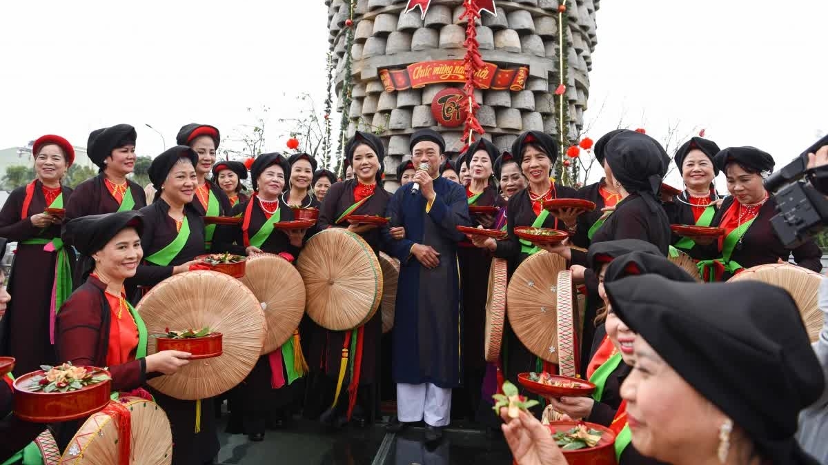 Đắm chìm không gian làng quê cùng tiếng hát quan họ ở Bắc Ninh
