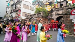 Giữ nét văn hóa du xuân trong nhịp sống hiện đại