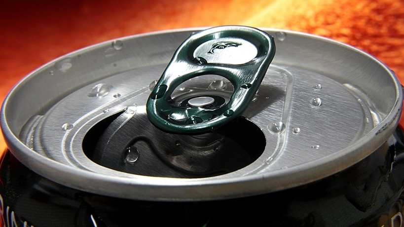 Tây Ban Nha triển khai các biện pháp hạn chế bán nước tăng lực cho trẻ vị thành niên