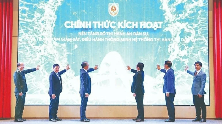 Tập trung nguồn lực, quyết liệt thu hồi tài sản trong các đại án kinh tế, tham nhũng Tập trung nguồn lực, quyết liệt thu hồi tài sản trong các đại án kinh tế, tham nhũng