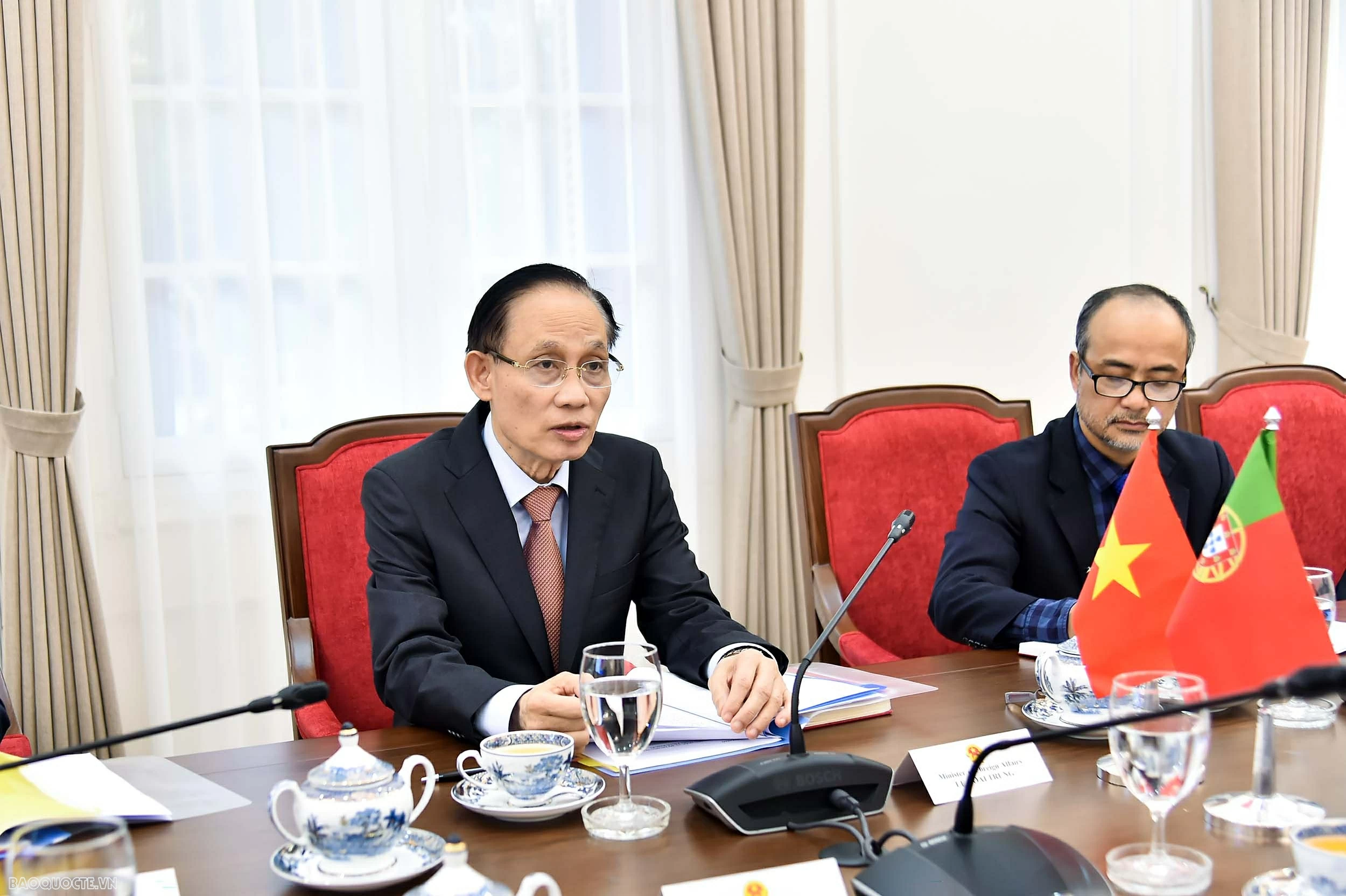 Tăng cường tin cậy chính trị, thúc đẩy hợp tác Việt Nam – Bồ Đào Nha đi vào chiều sâu Bộ trưởng Ngoại giao Lê Hoài Trung hội đàm với Bộ trưởng Quốc vụ, Bộ trưởng Ngoại giao Bồ Đào Nha