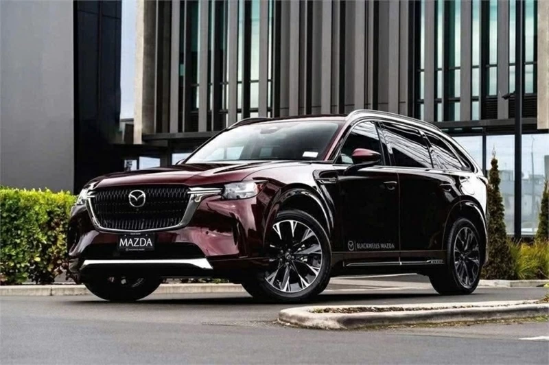 SUV 7 chỗ Mazda CX-90 chính thức chốt giá tại Việt Nam