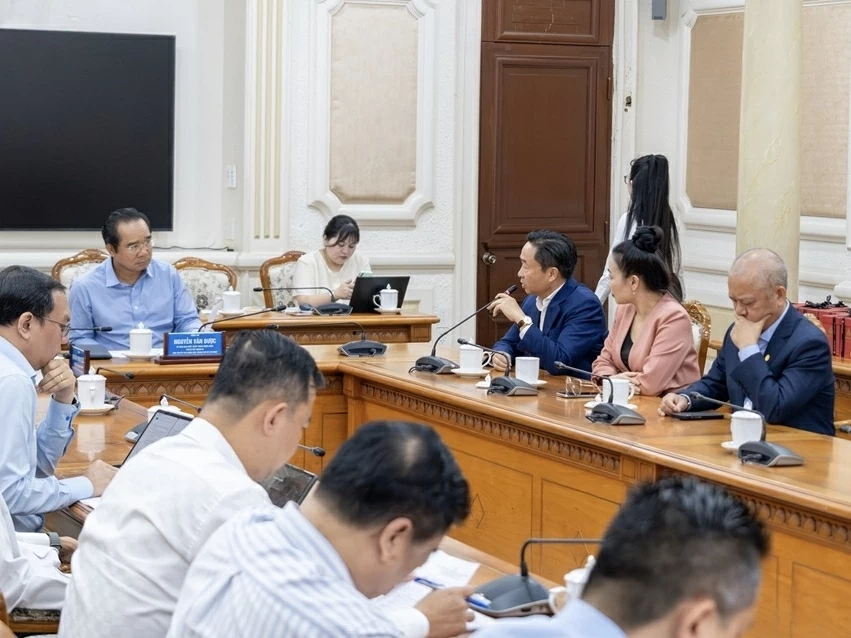 Tp. HCM thúc đẩy xây dựng hạ tầng xúc tiến đầu tư số: Quyết tâm chính trị và đồng hành công nghệ Tp. HCM thúc đẩy xây dựng hạ tầng xúc tiến đầu tư số: Quyết tâm chính trị và đồng hành công nghệ