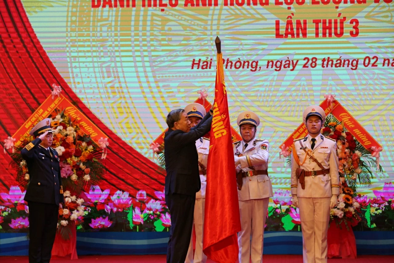 Quân chủng Hải quân tổ chức Lễ đón danh hiệu Anh hùng Lực lượng Vũ trang Nhân dân lần thứ 3 Quân chủng Hải quân tổ chức Lễ đón danh hiệu Anh hùng lực lượng vũ trang nhân dân lần thứ 3