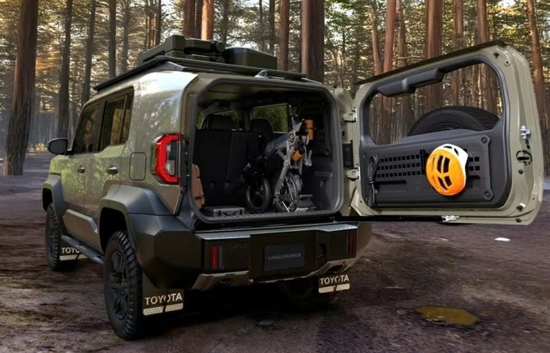 Land Cruiser FJ sở hữu kiểu dáng hình hộp đậm chất địa hình, gợi nhớ những mẫu SUV truyền thống của Toyota.