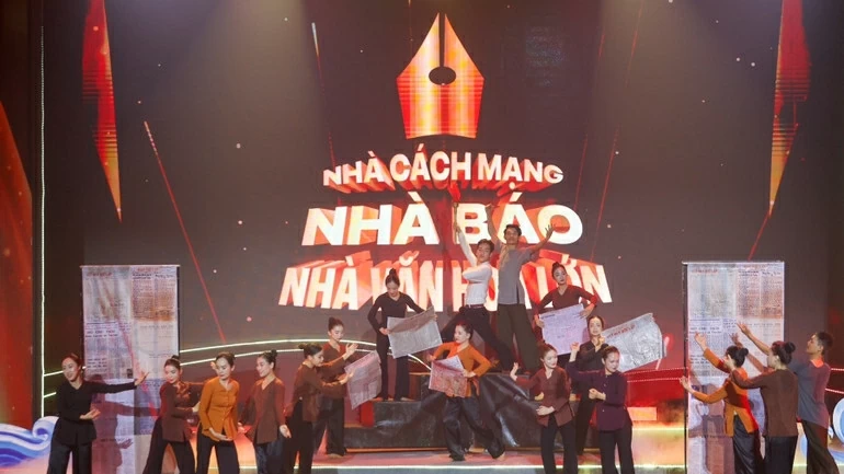 Những tiết mục văn nghệ đặc sắc được biểu diễn tại Chương trình. (Nguồn: VGP) Những tiết mục văn nghệ đặc sắc được biểu diễn tại Chương trình. (Nguồn: VGP)