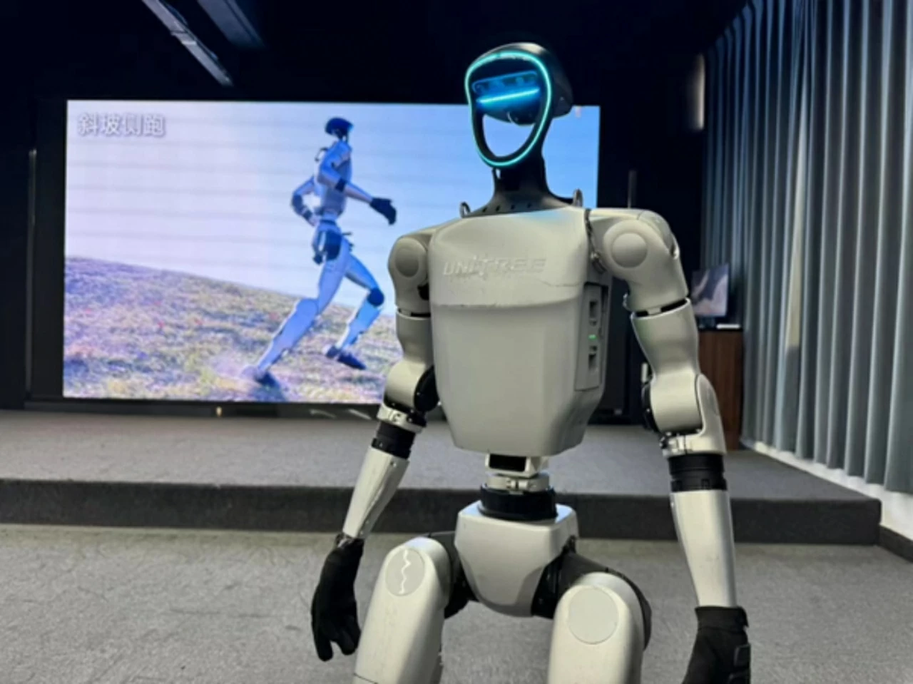 Trung Quốc tăng tốc ở chặng đầu cuộc đua robot hình người, tham vọng vươn ra thị trường toàn cầu. (Nguồn: South China Morning Post) Trung Quốc tăng tốc ở chặng đầu cuộc đua robot hình người, tham vọng vươn ra thị trường toàn cầu. (Nguồn: South China Morning Post)
