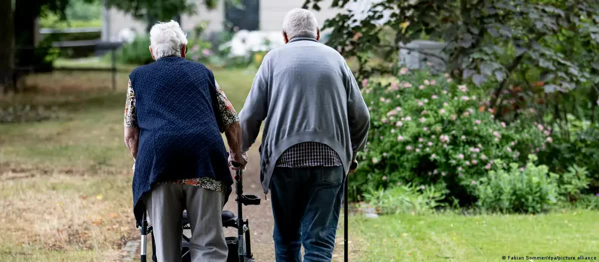 Đức đối mặt 'cơn sóng bạc': Già hóa nhanh, dân số giảm sâu