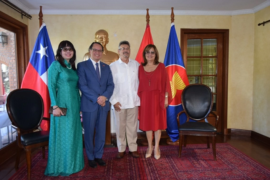 Đón Tết cổ truyền Bính Ngọ tại Đại sứ quán Việt Nam ở Chile, hướng tới kỷ niệm 55 năm quan hệ ngoại giao