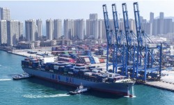 Doanh nghiệp Anh ồ ạt dịch chuyển sang một thị trường châu Á đông dân do thuế quan Mỹ