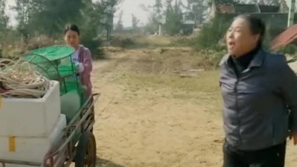 Không giới hạn tập 16: Bà Thoa 'xù lông' bảo vệ con trai