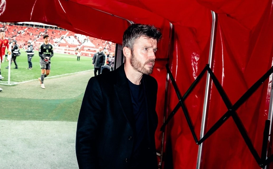 Thắng liên tục, HLV Carrick lập kỷ lục Ngoại hạng Anh