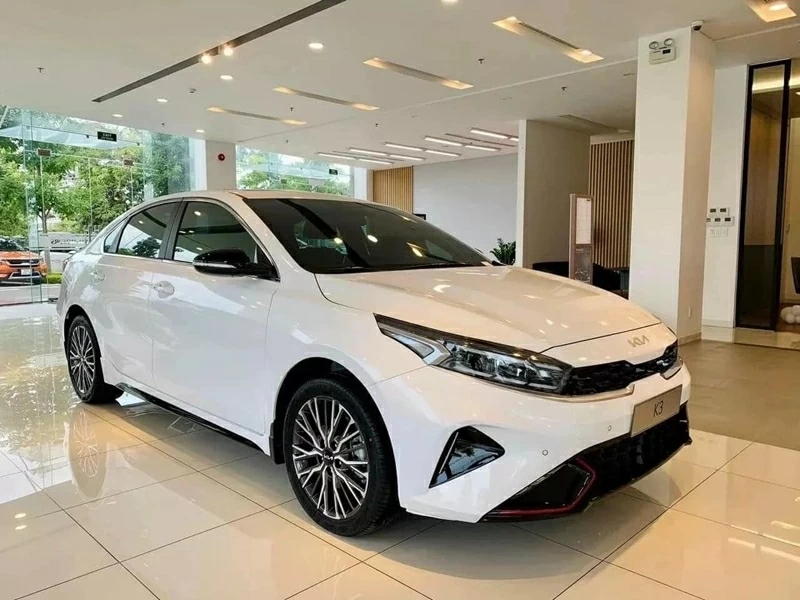 THACO Auto dừng bán Kia K3 số sàn và động cơ 2.0, hiện chỉ còn các phiên bản động cơ 1.6.