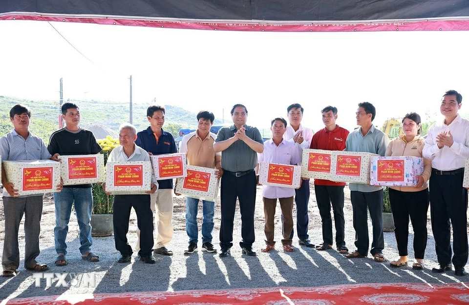 Xây dựng khu tái định cư trong Chiến dịch Quang Trung trở thành kiểu mẫu Xây dựng khu tái định cư trong Chiến dịch Quang Trung trở thành kiểu mẫu