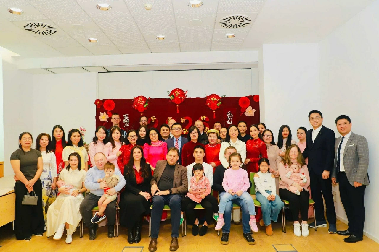 Xuân Quê hương thắt chặt tình đoàn kết, quảng bá hình ảnh Việt Nam tại Slovenia