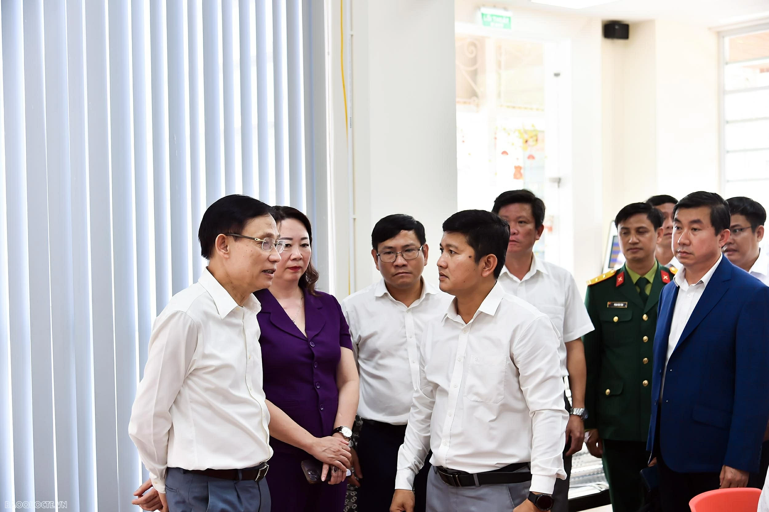 Ủy viên Bộ Chính trị, Bộ trưởng Ngoại giao Lê Hoài Trung tiếp xúc cử tri tại thành phố Huế Ủy viên Bộ Chính trị, Bộ trưởng Ngoại giao Lê Hoài Trung tiếp xúc cử tri tại thành phố Huế