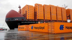 Thêm tàu chở dầu bị tấn công gần eo biển Hormuz, vận tải hàng hải gần như tê liệt